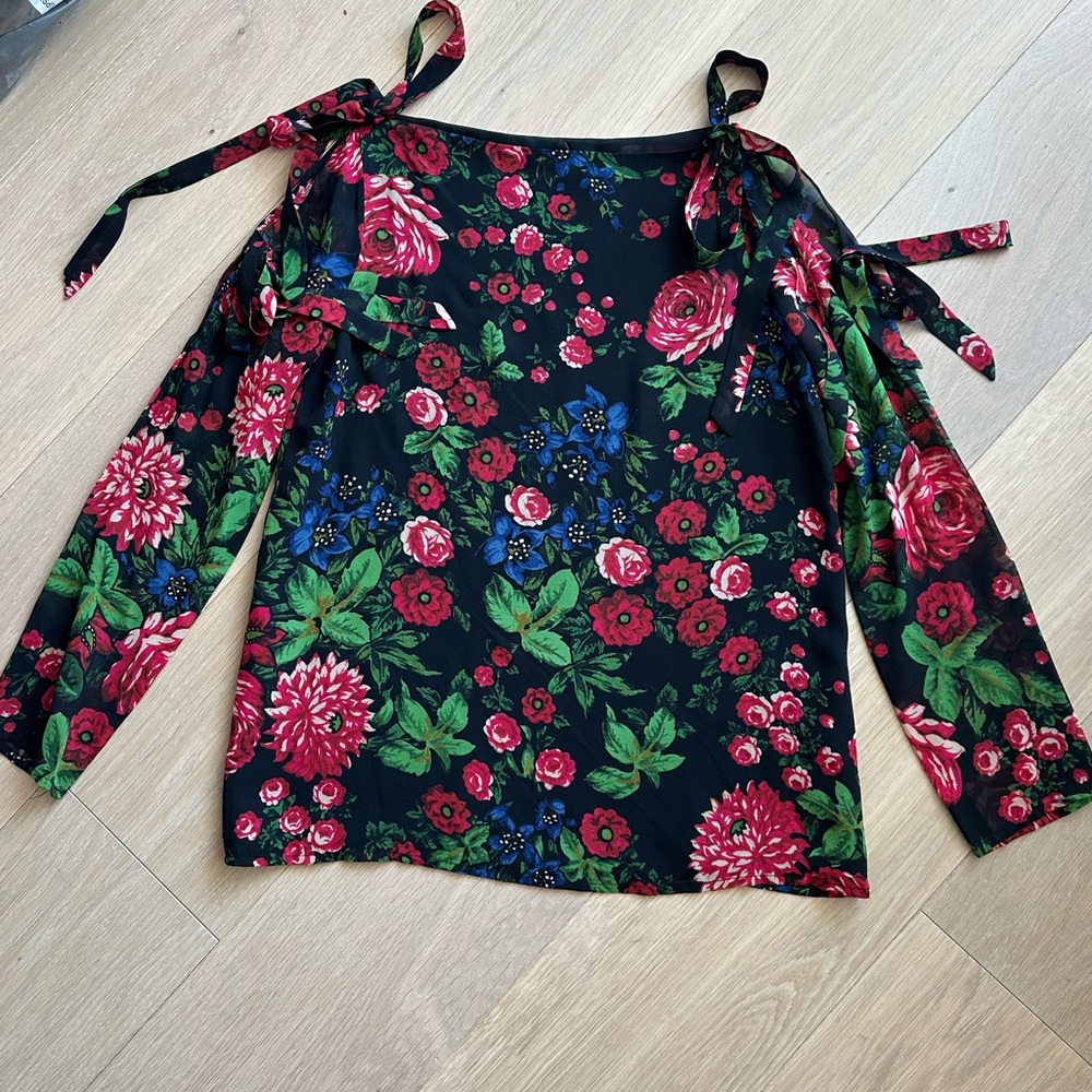 Club Monaco Silk Top XS 🎀